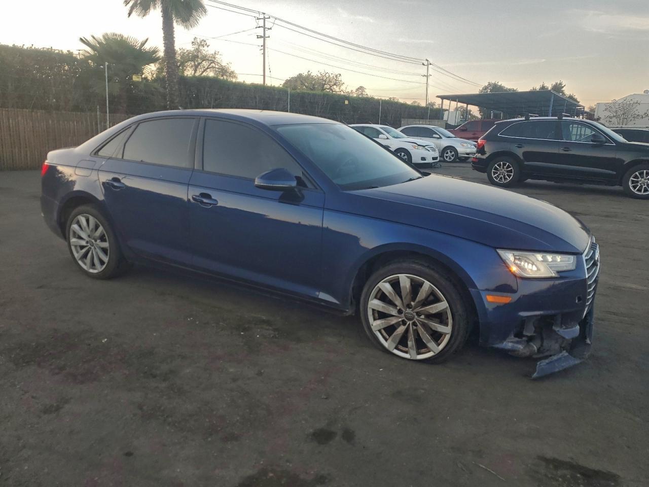 2017 Audi A4 Ultra Premium - Фото 4