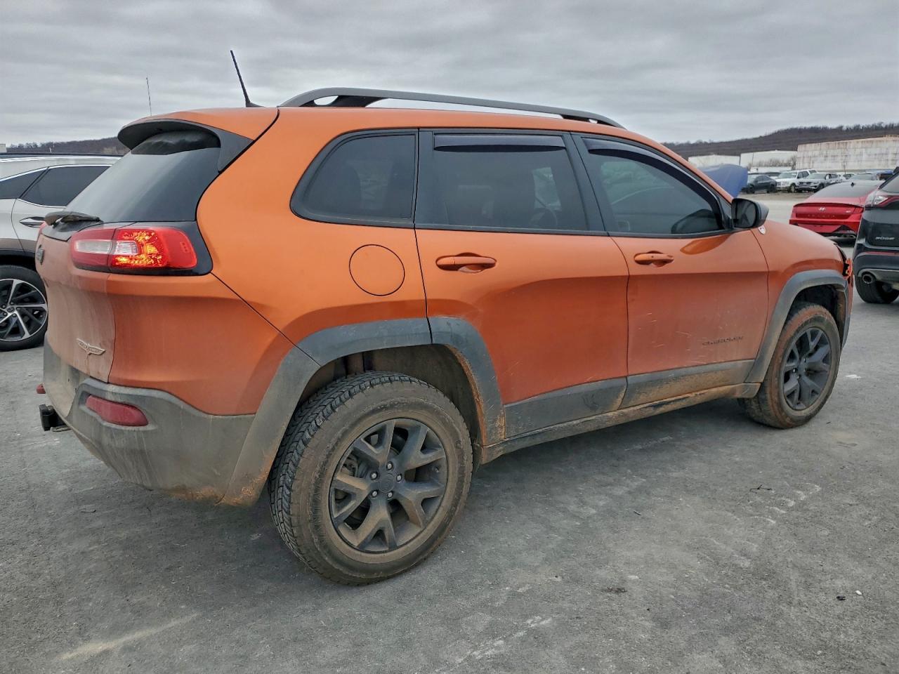 2016 Jeep Cherokee Trailhawk - Фото 3
