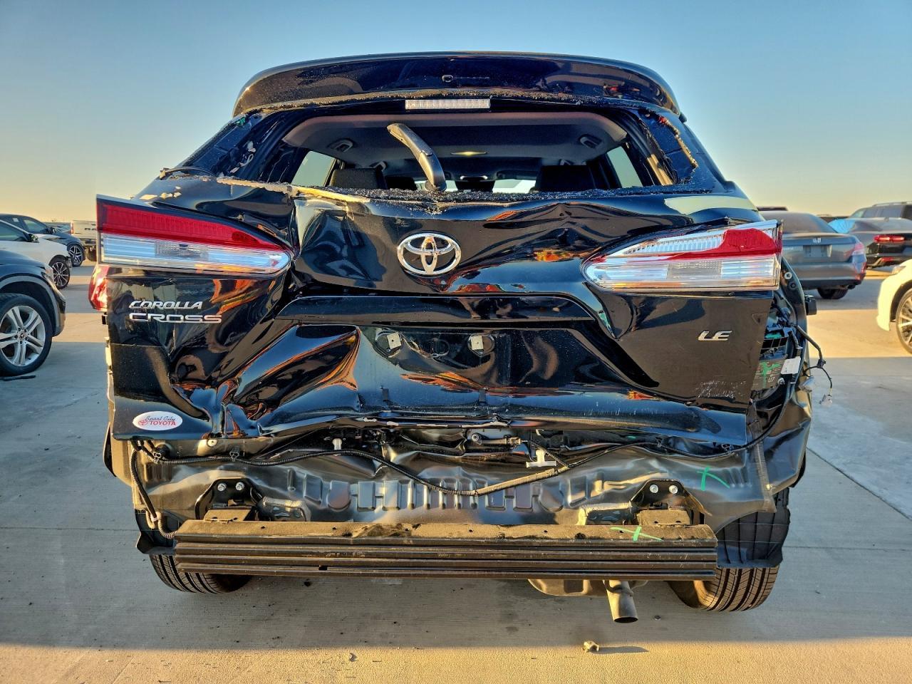 2025 Toyota Corolla Cross Le - Image 6