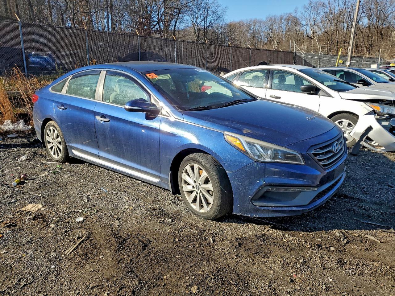 2015 Hyundai Sonata Sport - Image 4