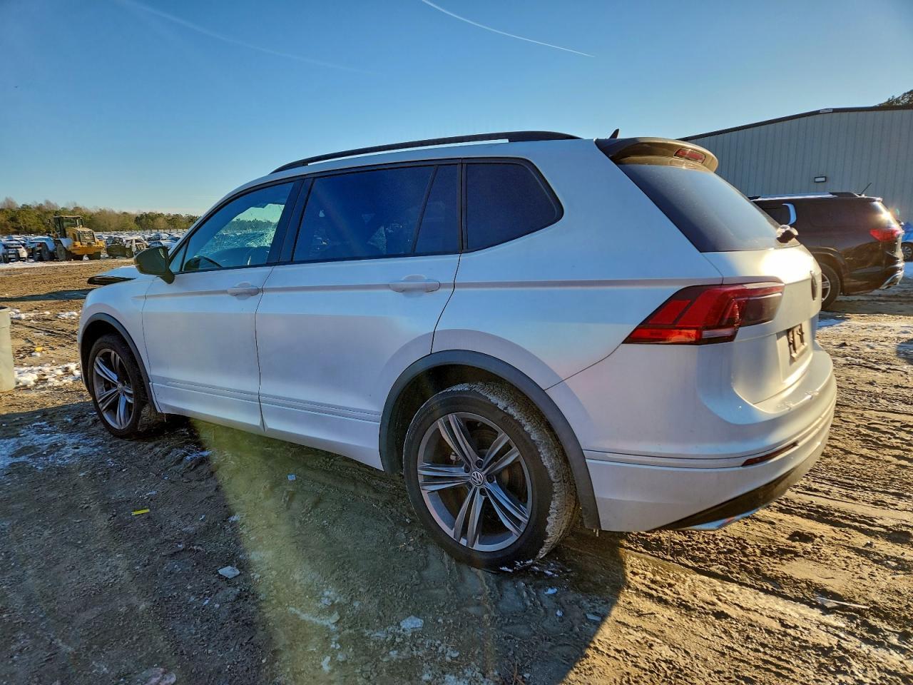 2019 Volkswagen Tiguan Se - Image 2