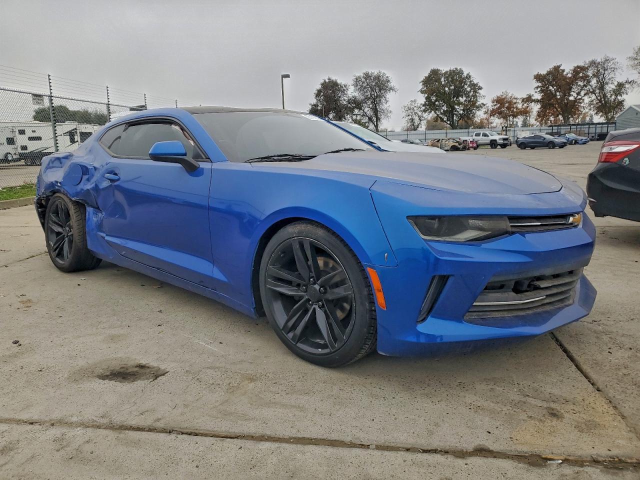 2017 Chevrolet Camaro Lt - Image 4