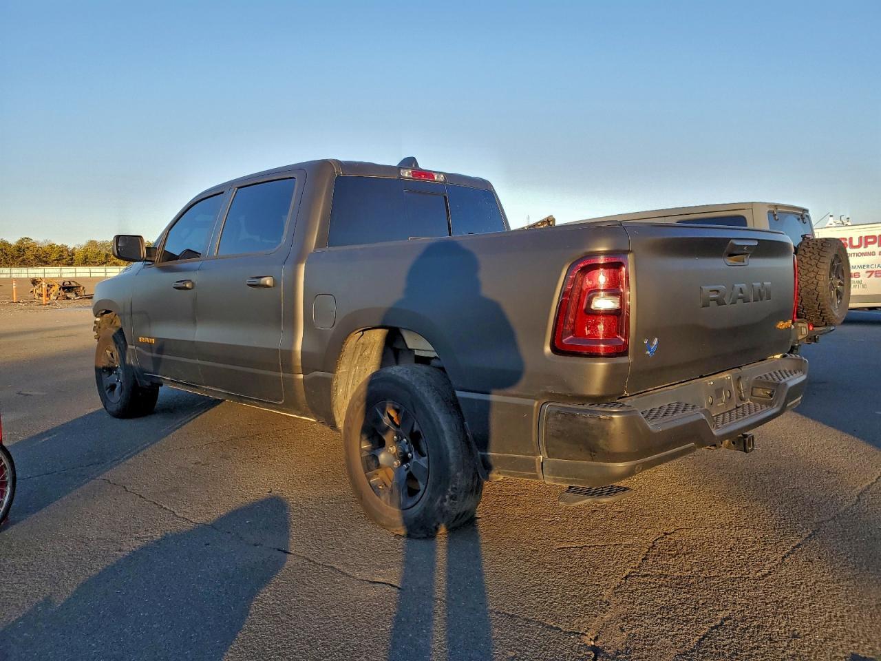2025 Ram 1500 Tradesman - Фото 2