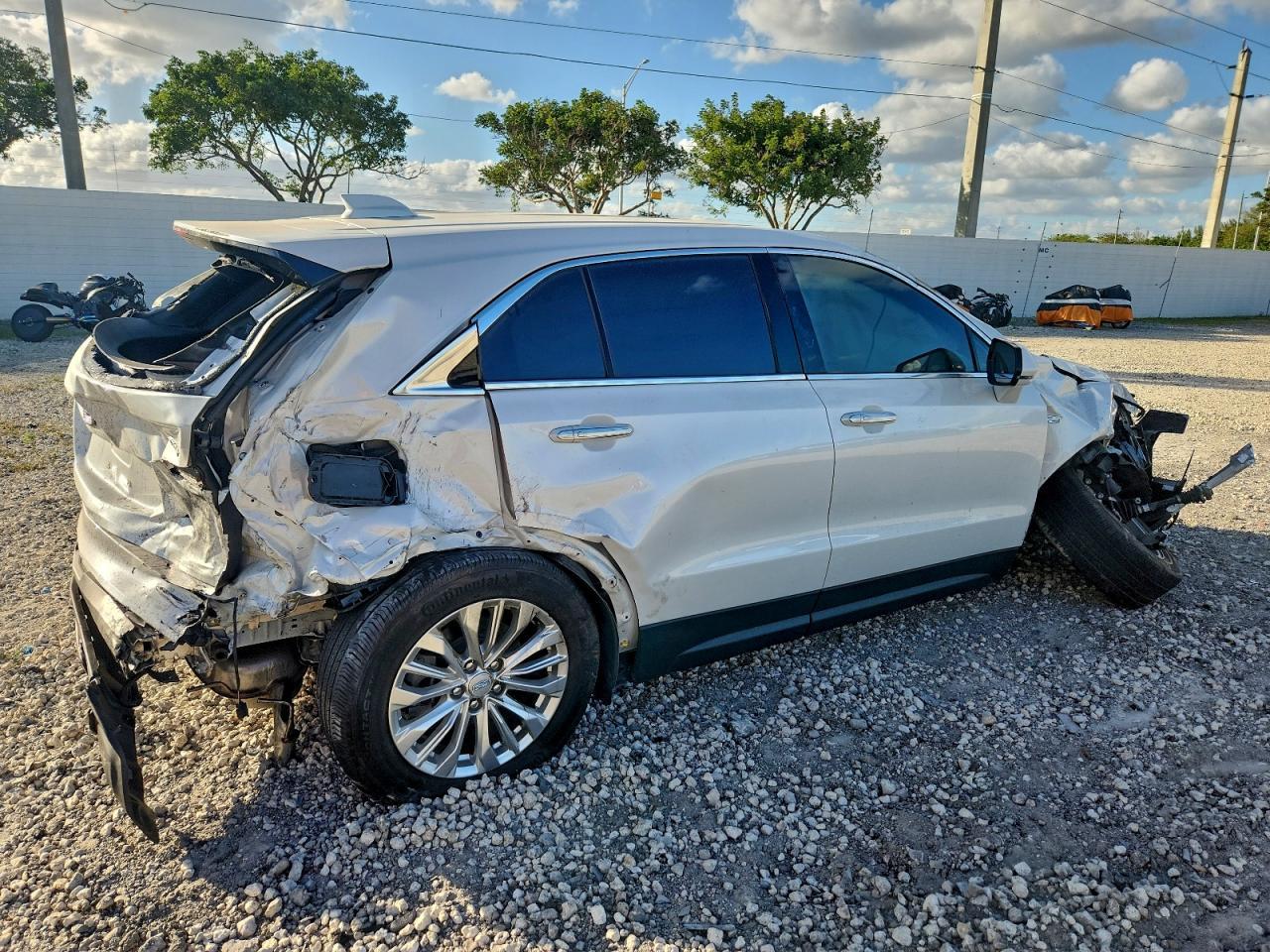 2024 Cadillac Xt4 Luxury - Фото 3