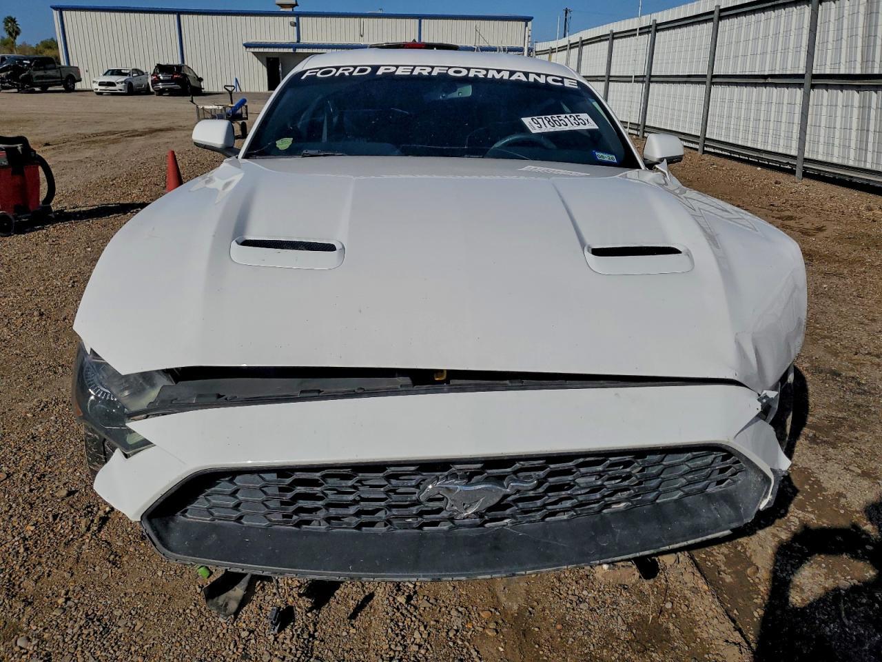 2020 Ford Mustang - Фото 5