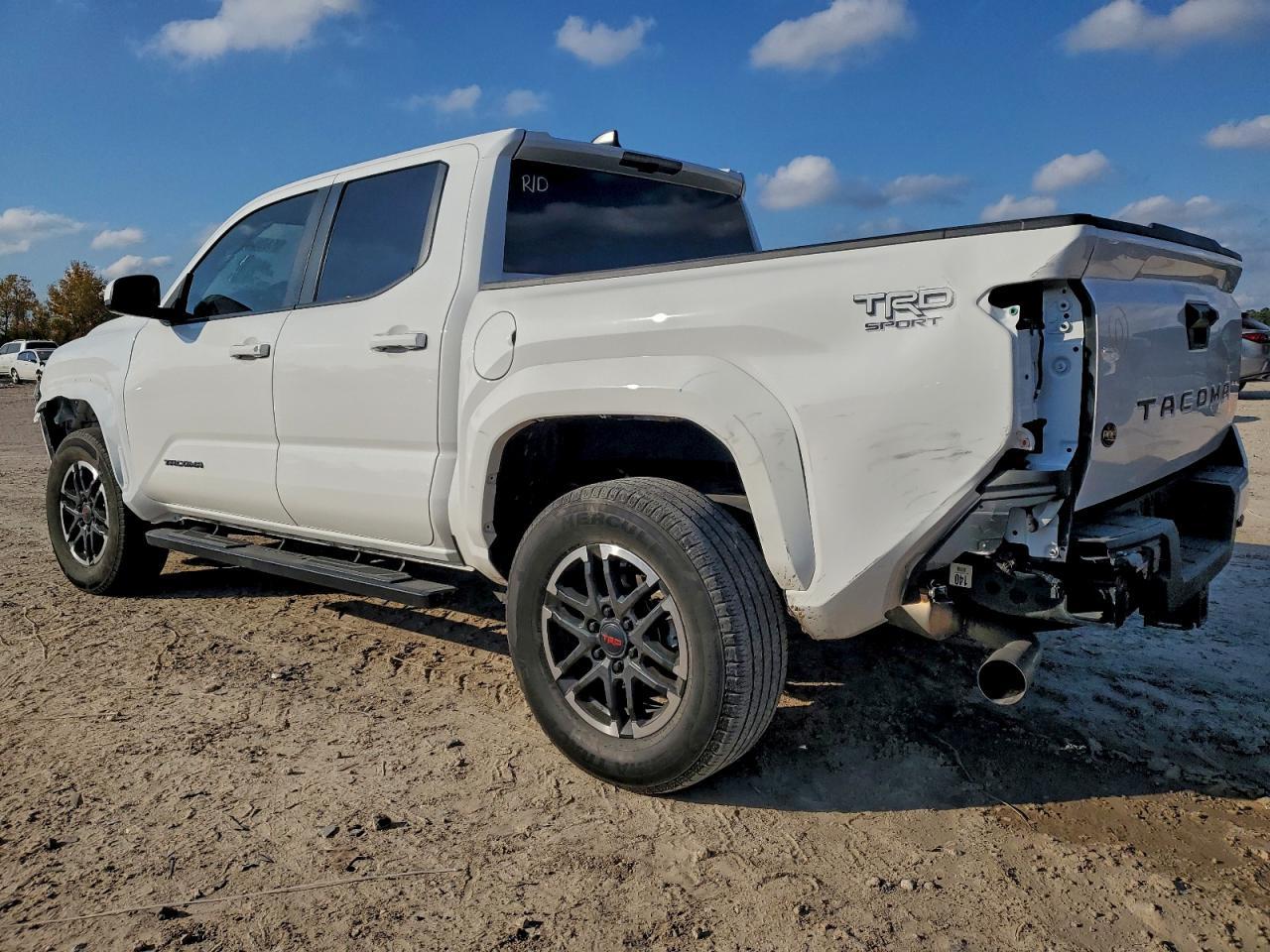 2024 Toyota Tacoma Double Cab - Image 2