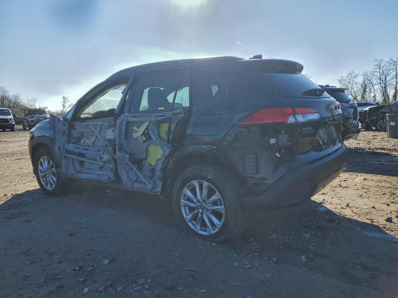 2022 Toyota Corolla Cross Le - Фото 2