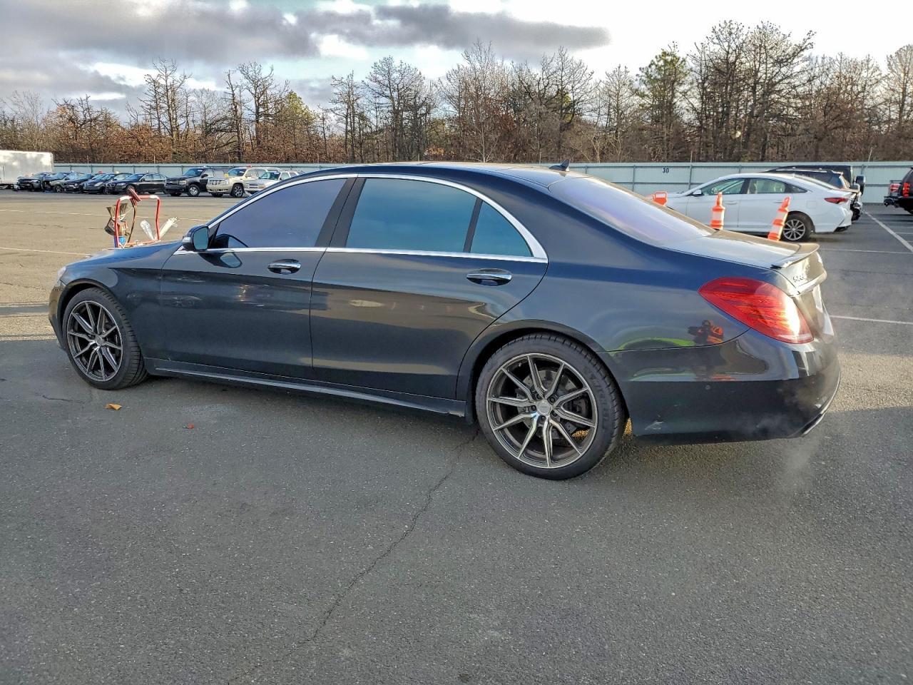 2015 Mercedes-Benz S 550 4Matic - Image 2