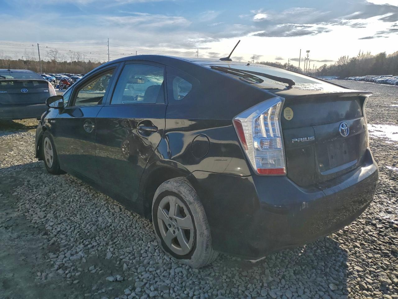 2010 Toyota Prius I - Фото 2