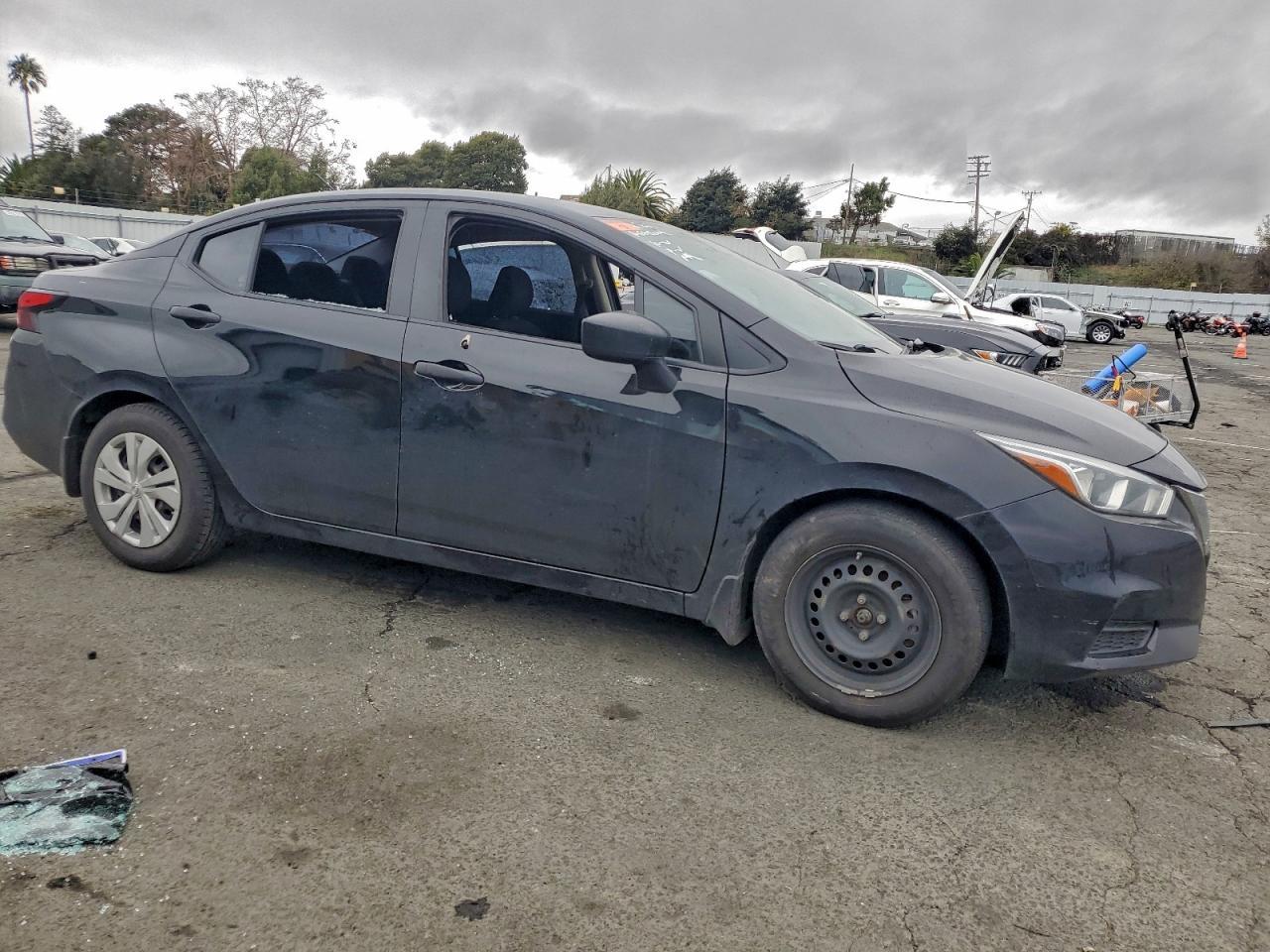 2020 Nissan Versa S - Фото 4