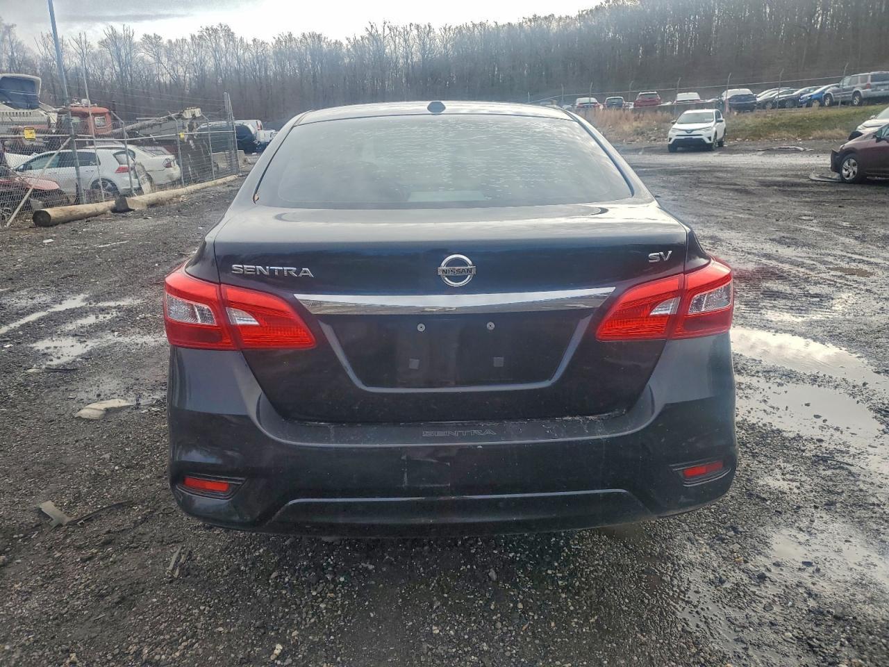 2018 Nissan Sentra S - Фото 6