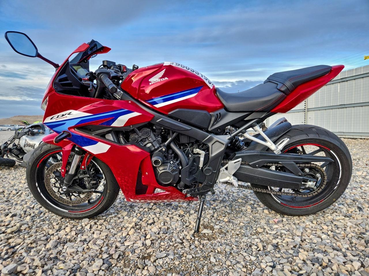 2024 Honda Cbr650 R - Фото 3