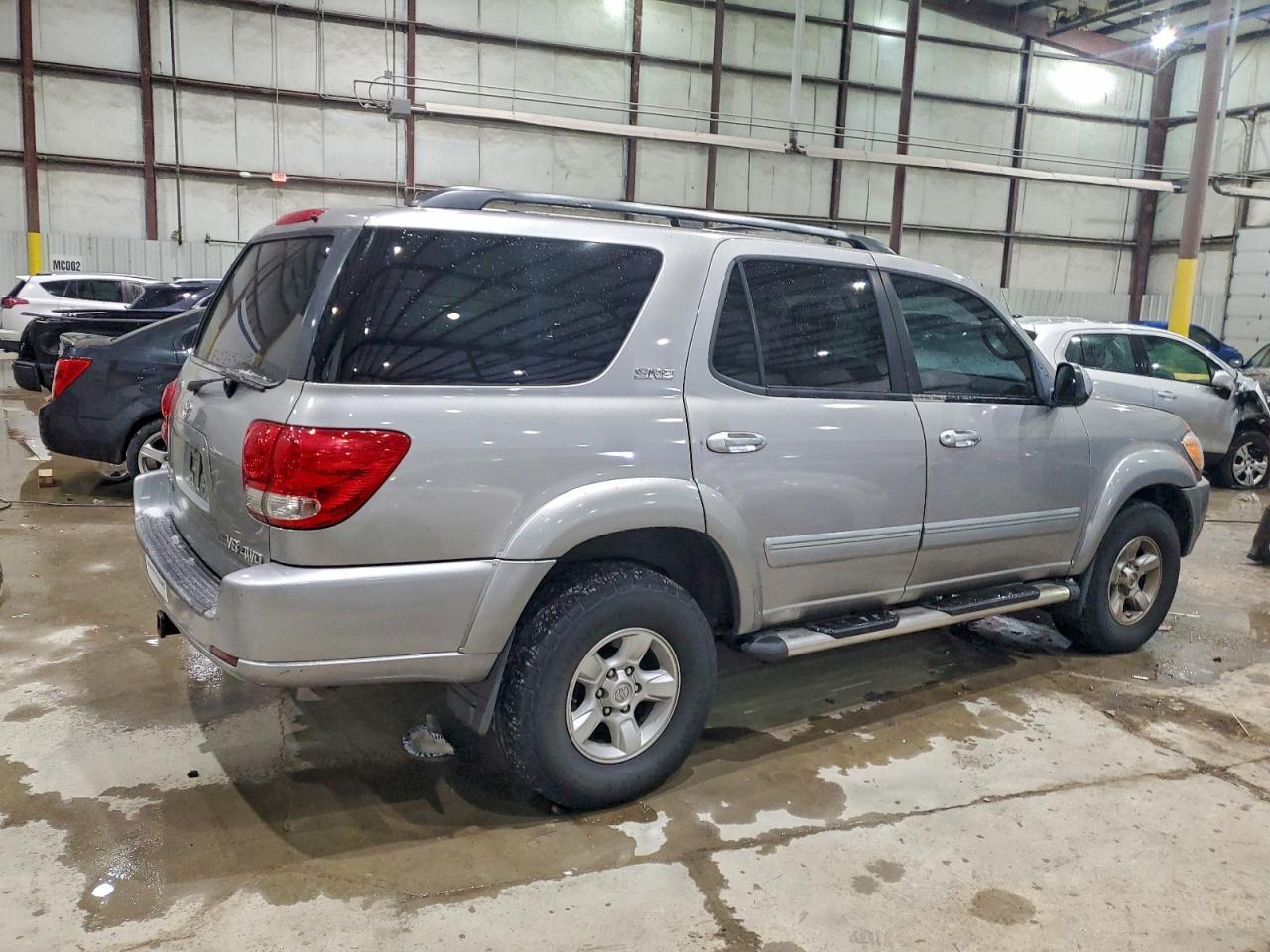 2005 Toyota Sequoia Sr5 - Фото 3