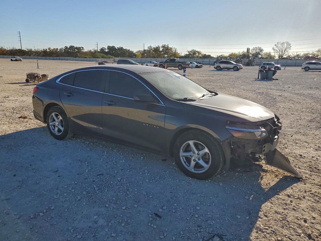 2018 Chevrolet Malibu Ls - Фото 4