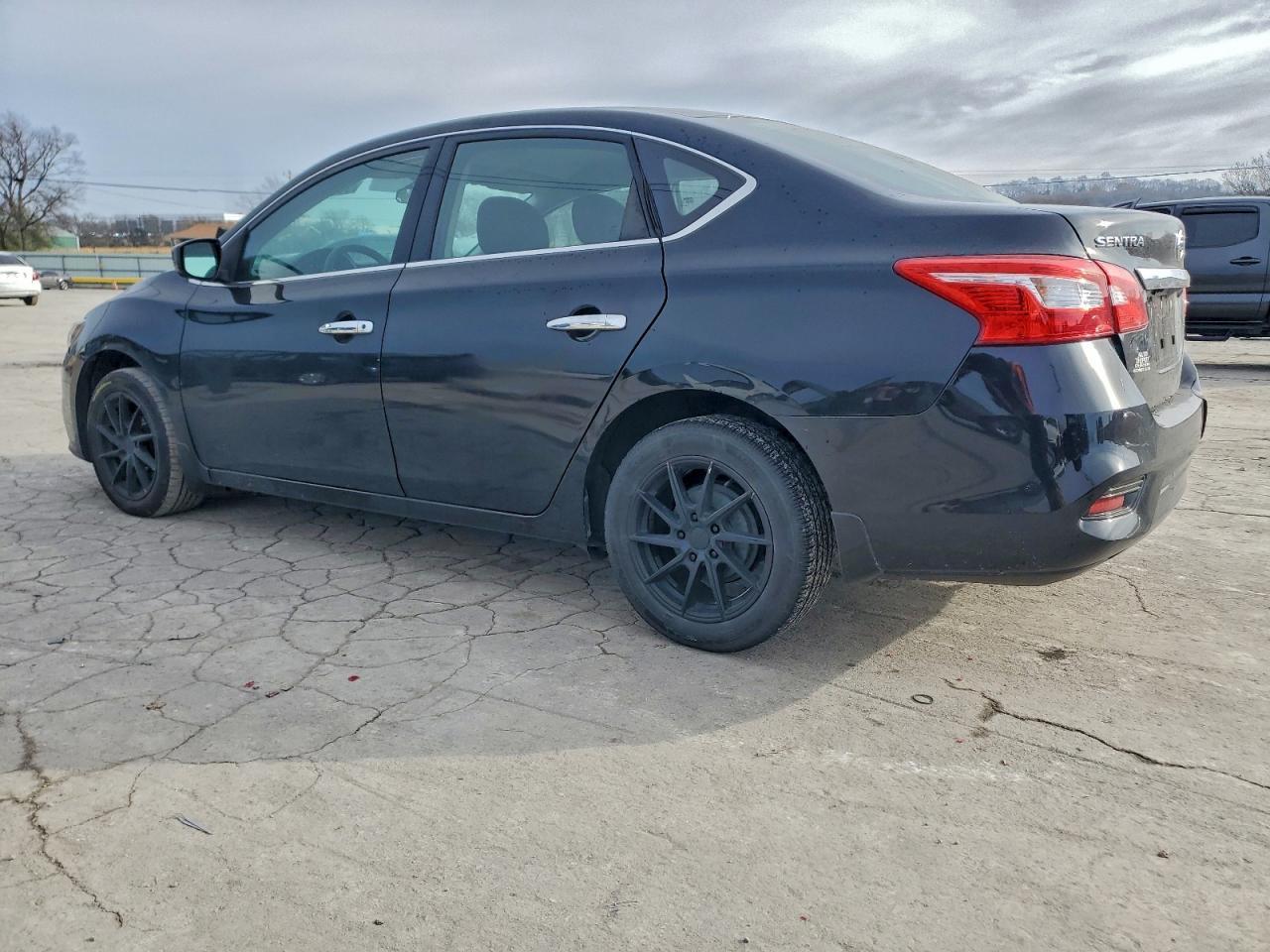 2019 Nissan Sentra S - Image 2
