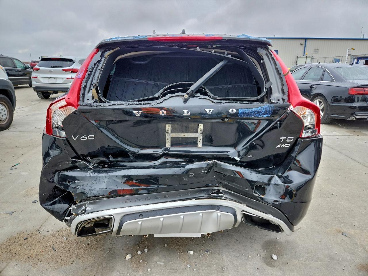 2015 Volvo V60 Cross Country Premier - Фото 6