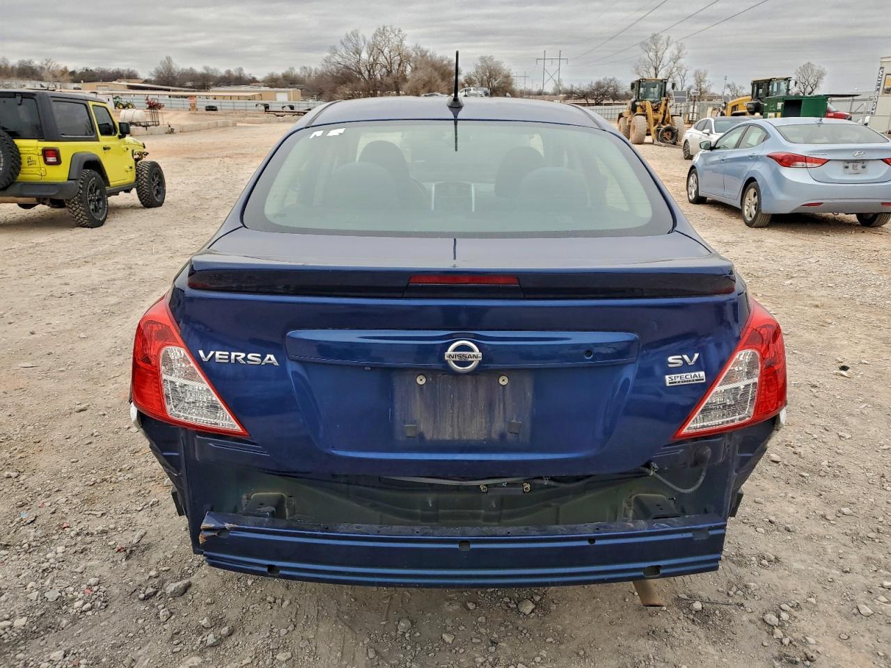 2019 Nissan Versa S - Фото 6