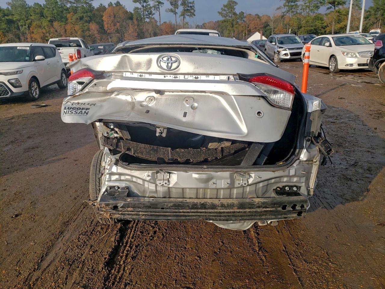 2022 Toyota Corolla L - Image 6