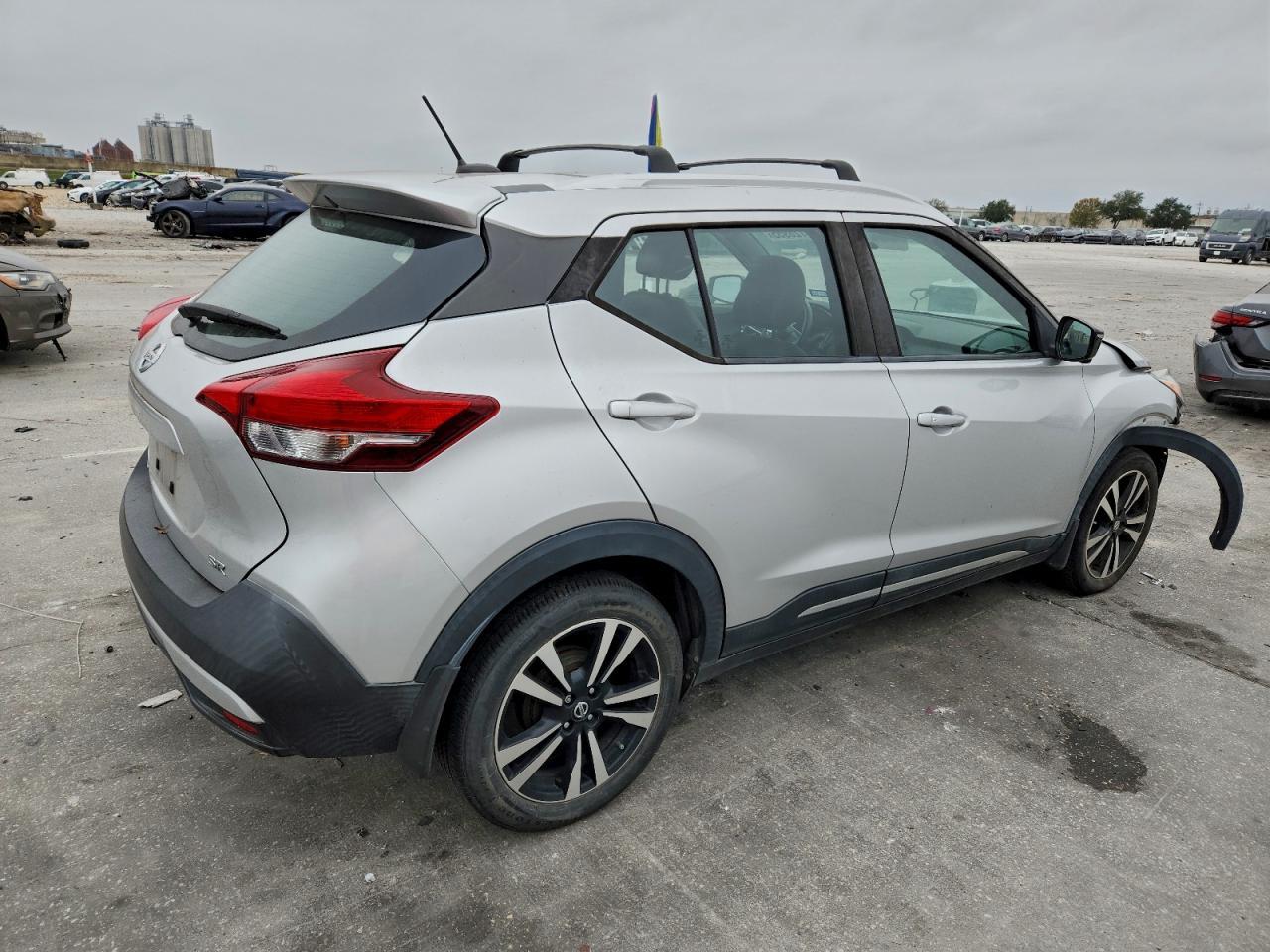 2019 Niss Kicks S - Фото 3