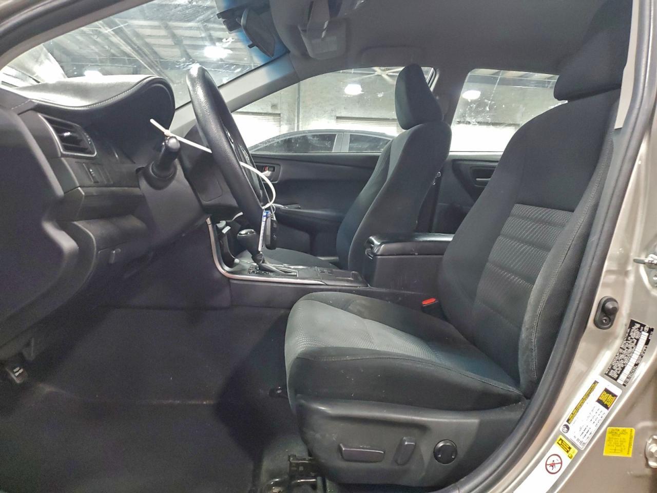 2016 Toyota Camry Hybrid - Фото 7