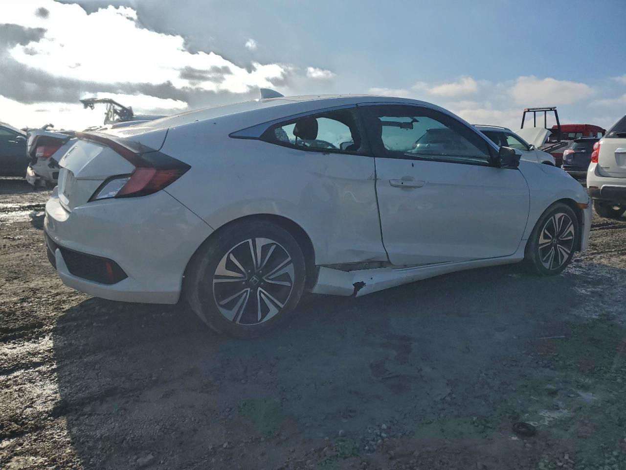 2016 Honda Civic Ex - Image 3