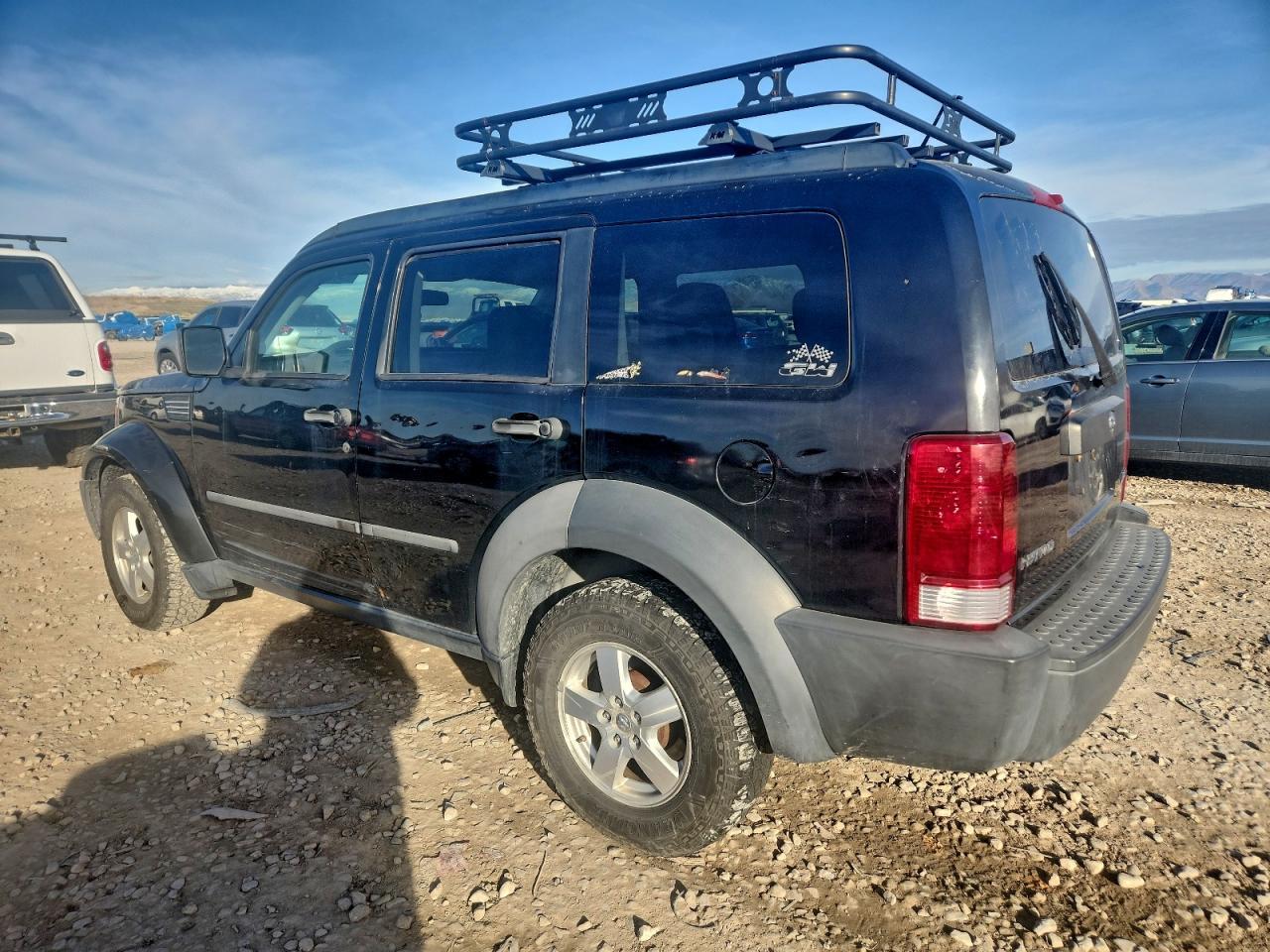 2007 Dodge Nitro Sxt - Image 2