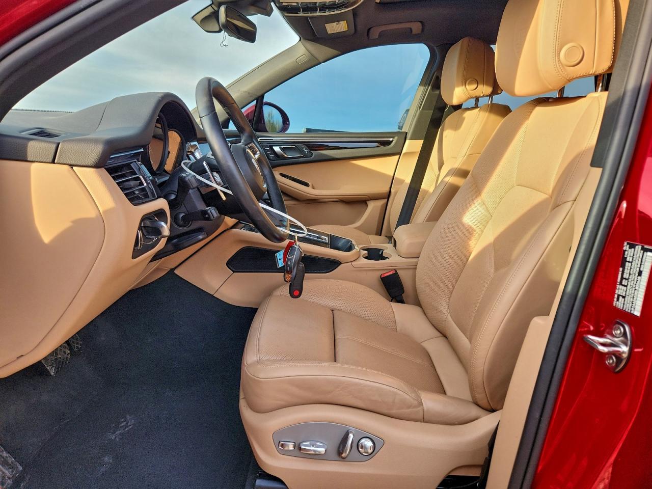 2025 Porsche Macan Base - Фото 7