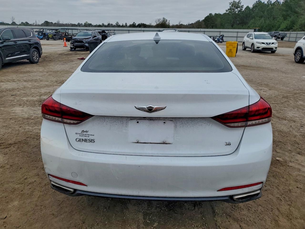 2015 Hyundai Genesis 3.8L - Фото 6
