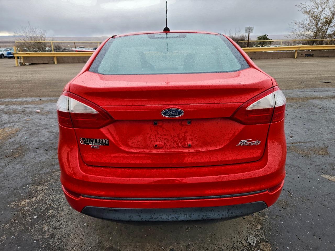 2014 Ford Fiesta Se - Фото 6