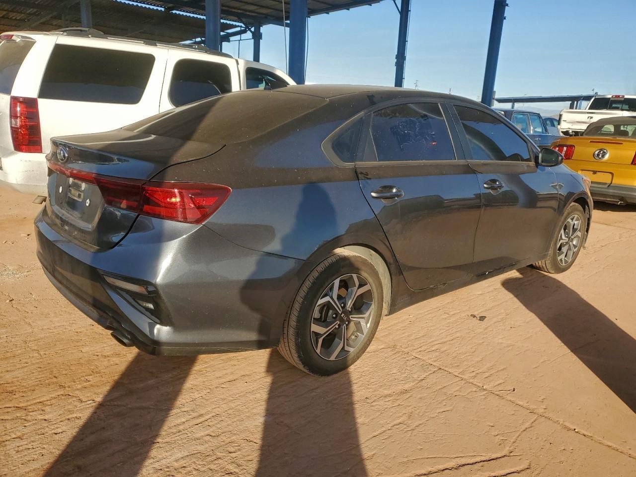 2021 Kia Forte Fe - Image 3