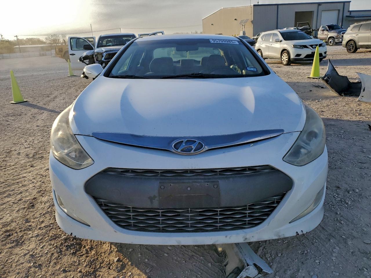 2011 Hyundai Sonata Hybrid - Фото 5