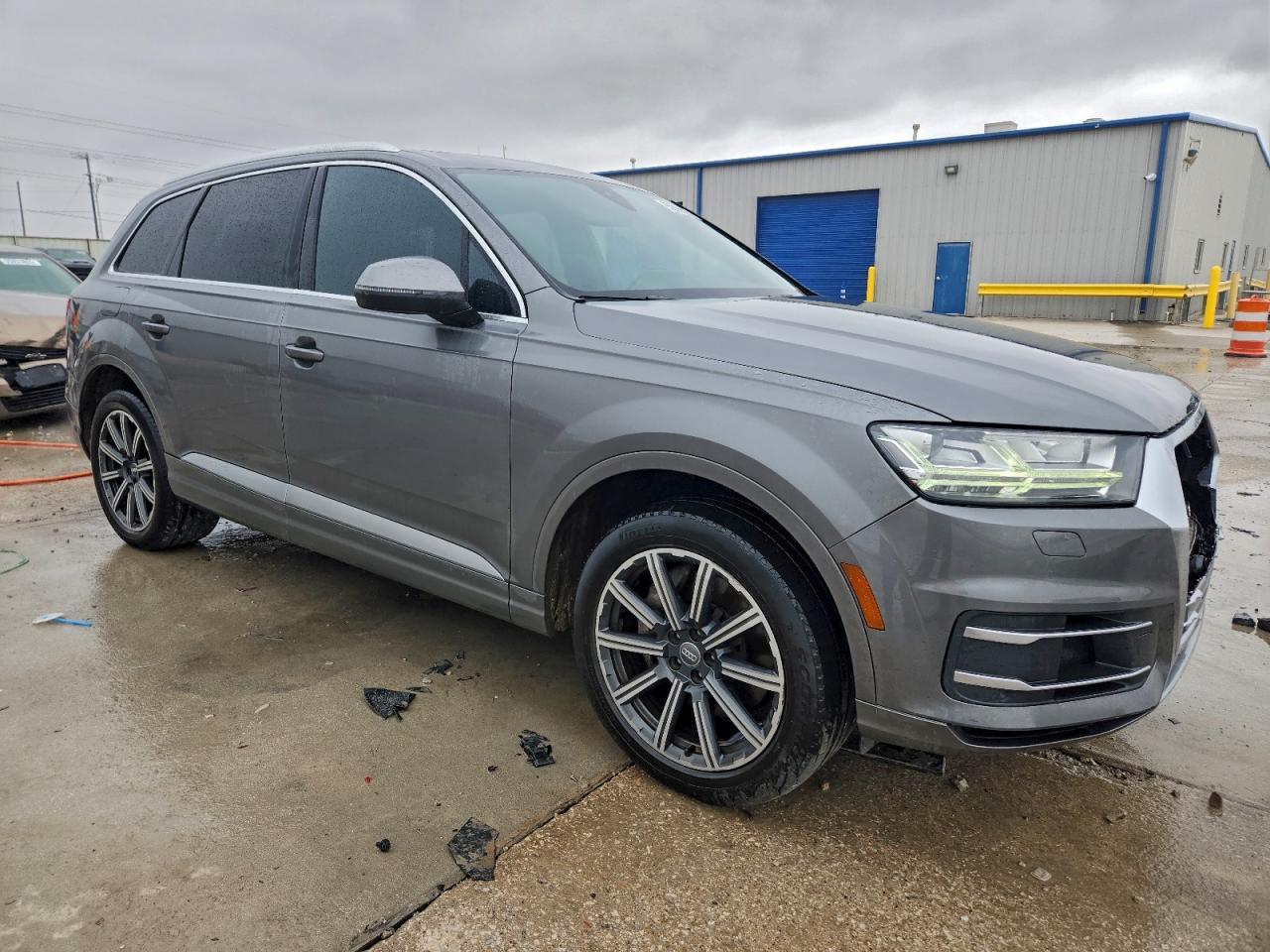 2017 Audi Q7 Premium Plus - Image 4
