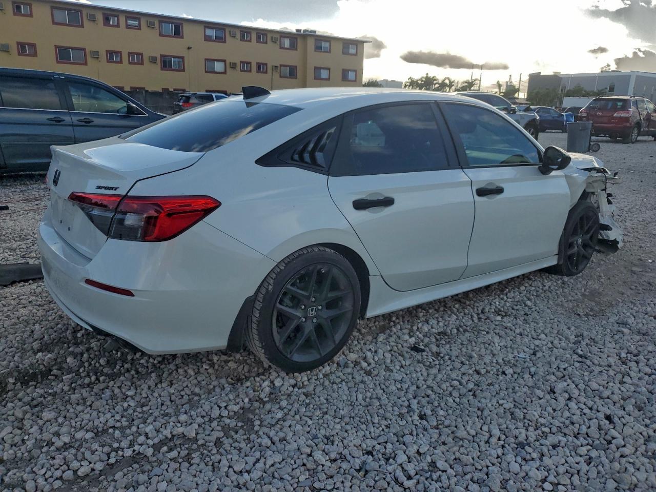 2022 Honda Civic Sport - Фото 3