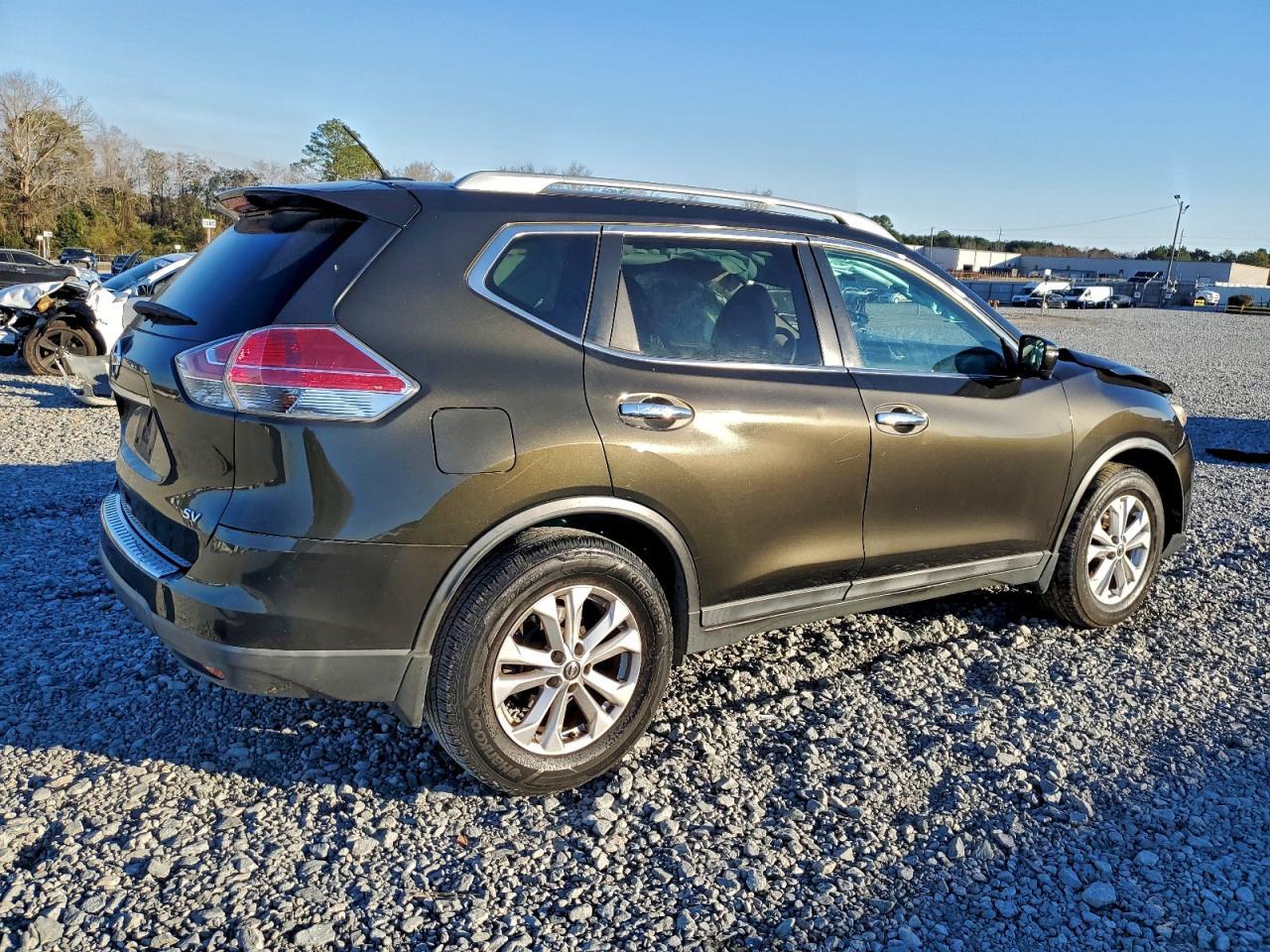 2015 Nissan Rogue - Image 3