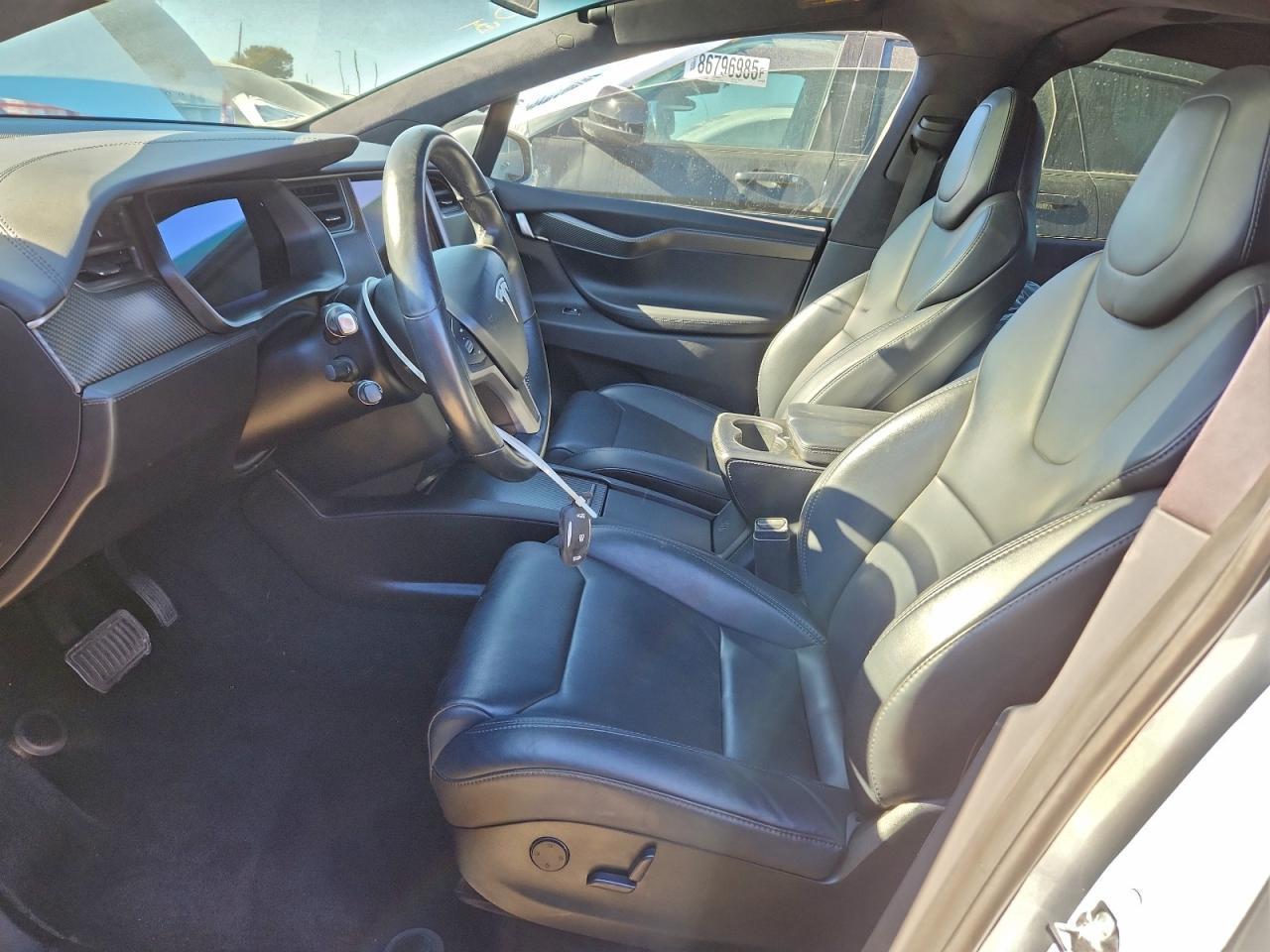 2018 Tesla Model X - Фото 7