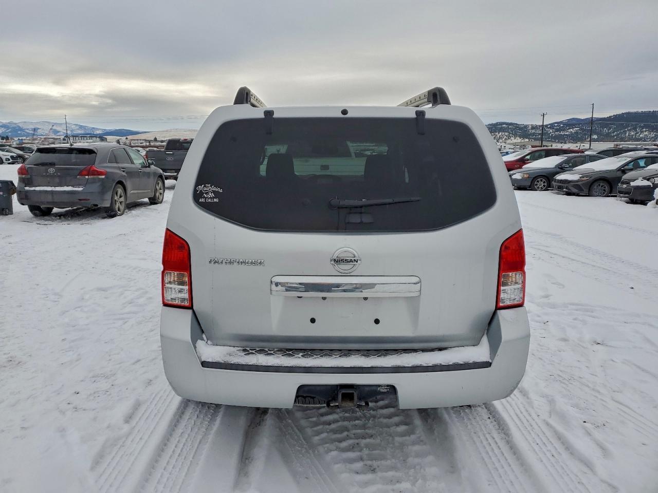 2011 Nissan Pathfinder S - Фото 6