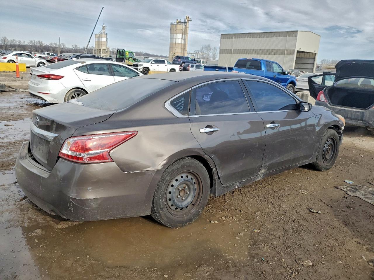 2013 Nissan Altima 2.5 - Фото 3