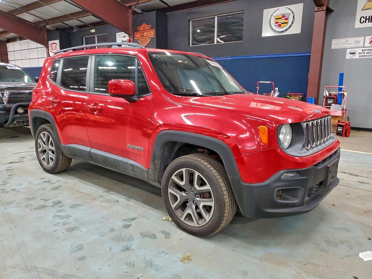 2016 Jeep Renegade Latitude - Image 4
