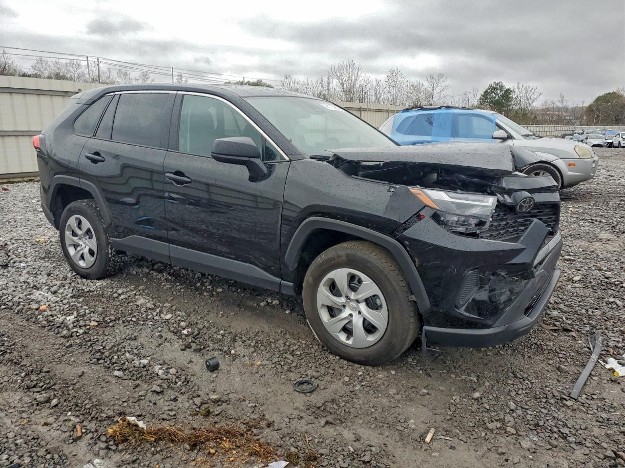 2024 Toyota Rav4 Le - Image 4