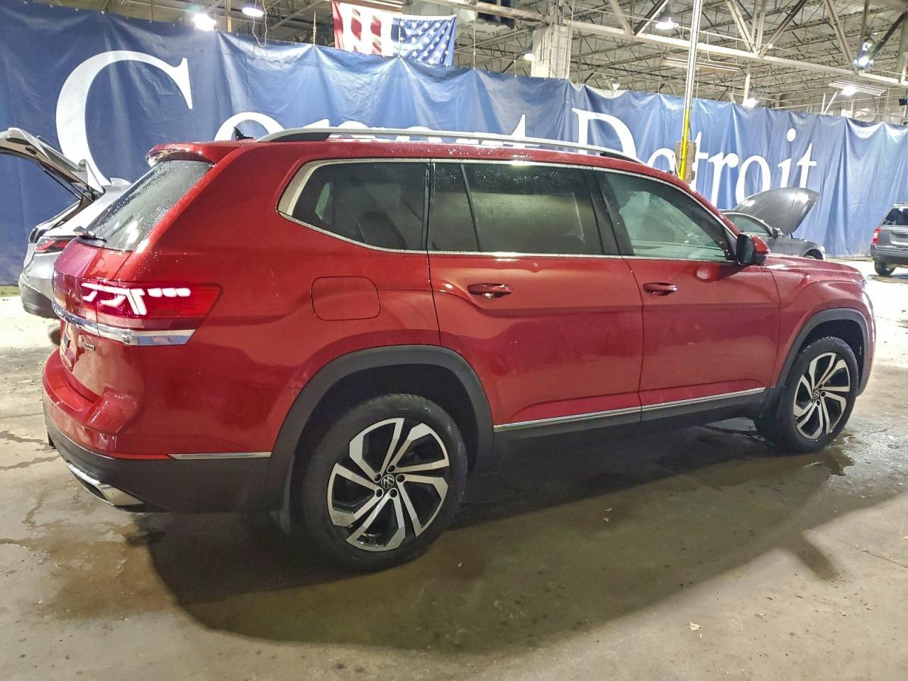 2021 Volkswagen Atlas Sel Premium - Image 3