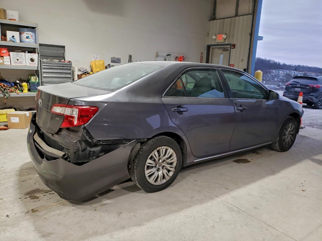 2014 Toyota Camry - Image 3