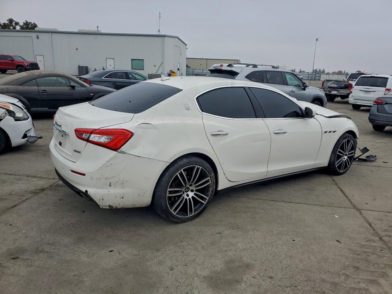 2019 Maserati Ghibli S - Image 3