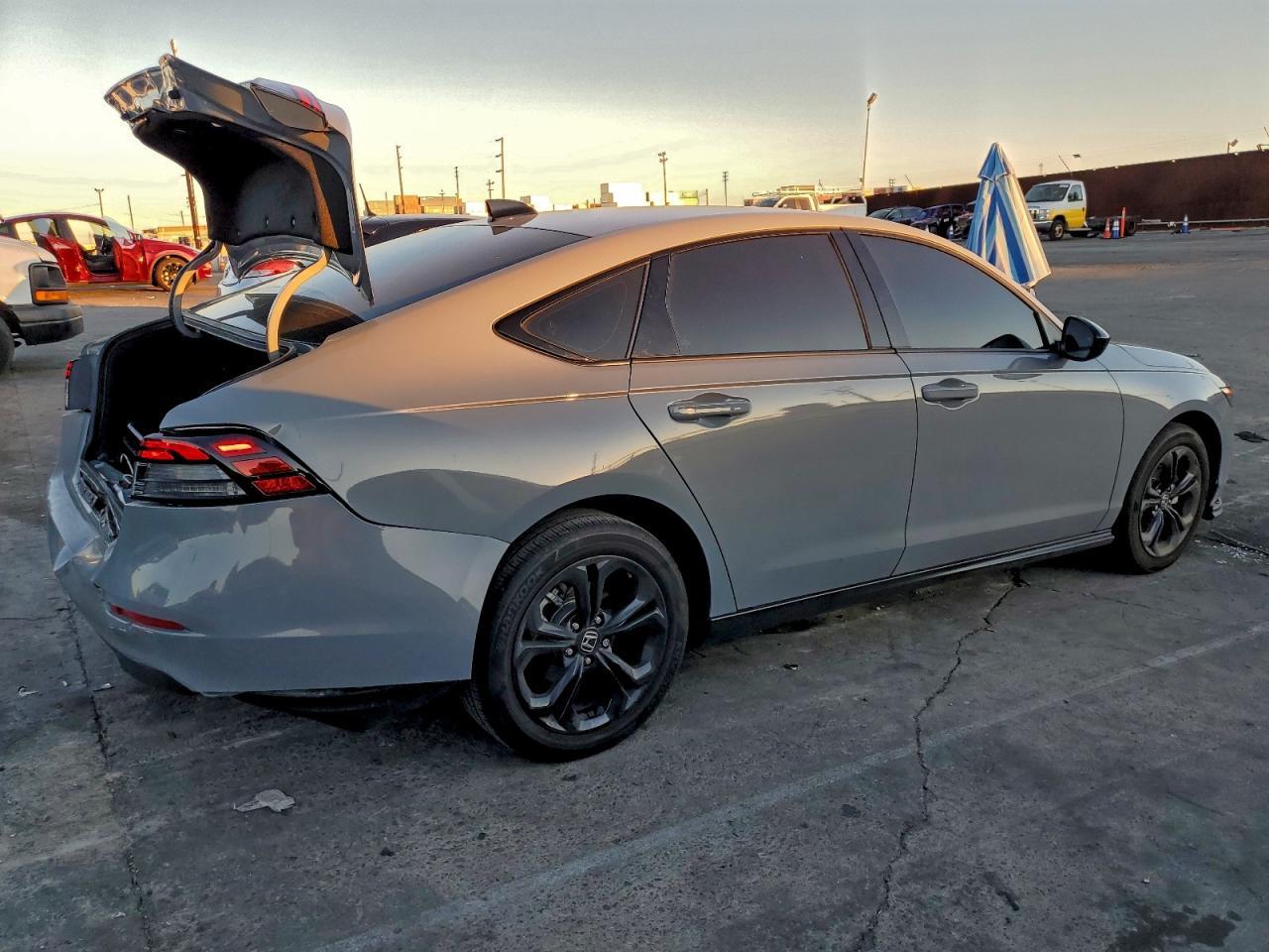 2025 Honda Accord Se - Image 3