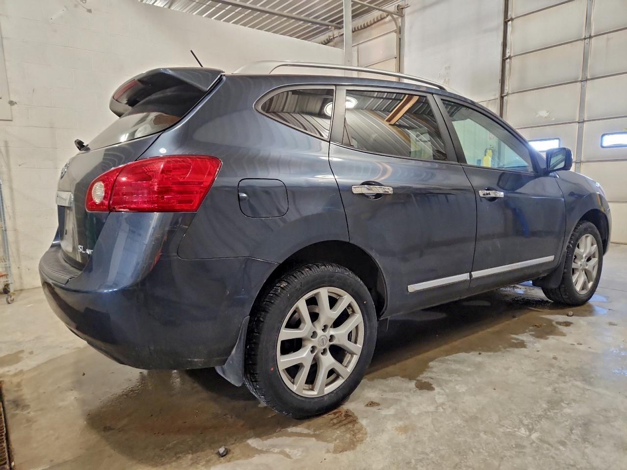 2013 Nissan Rogue S - Фото 3