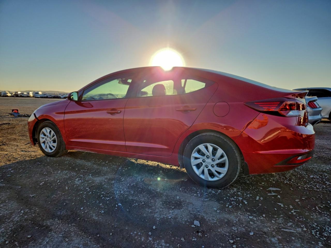 2020 Hyundai Elantra Se - Фото 2