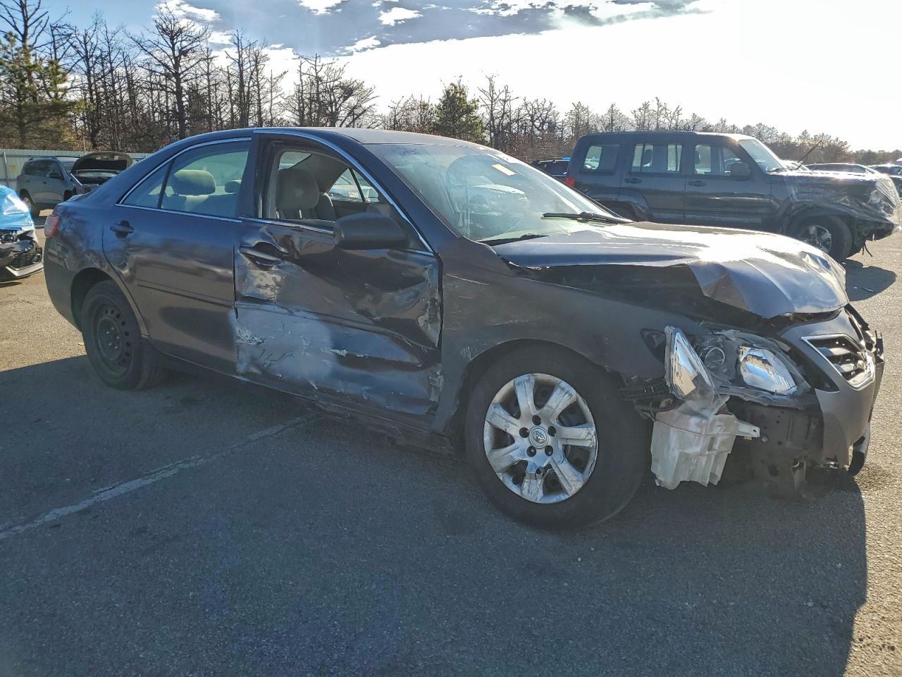 2010 Toyota Camry Base - Фото 4