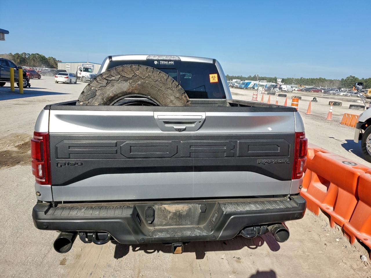 2018 Ford F150 Raptor - Фото 6