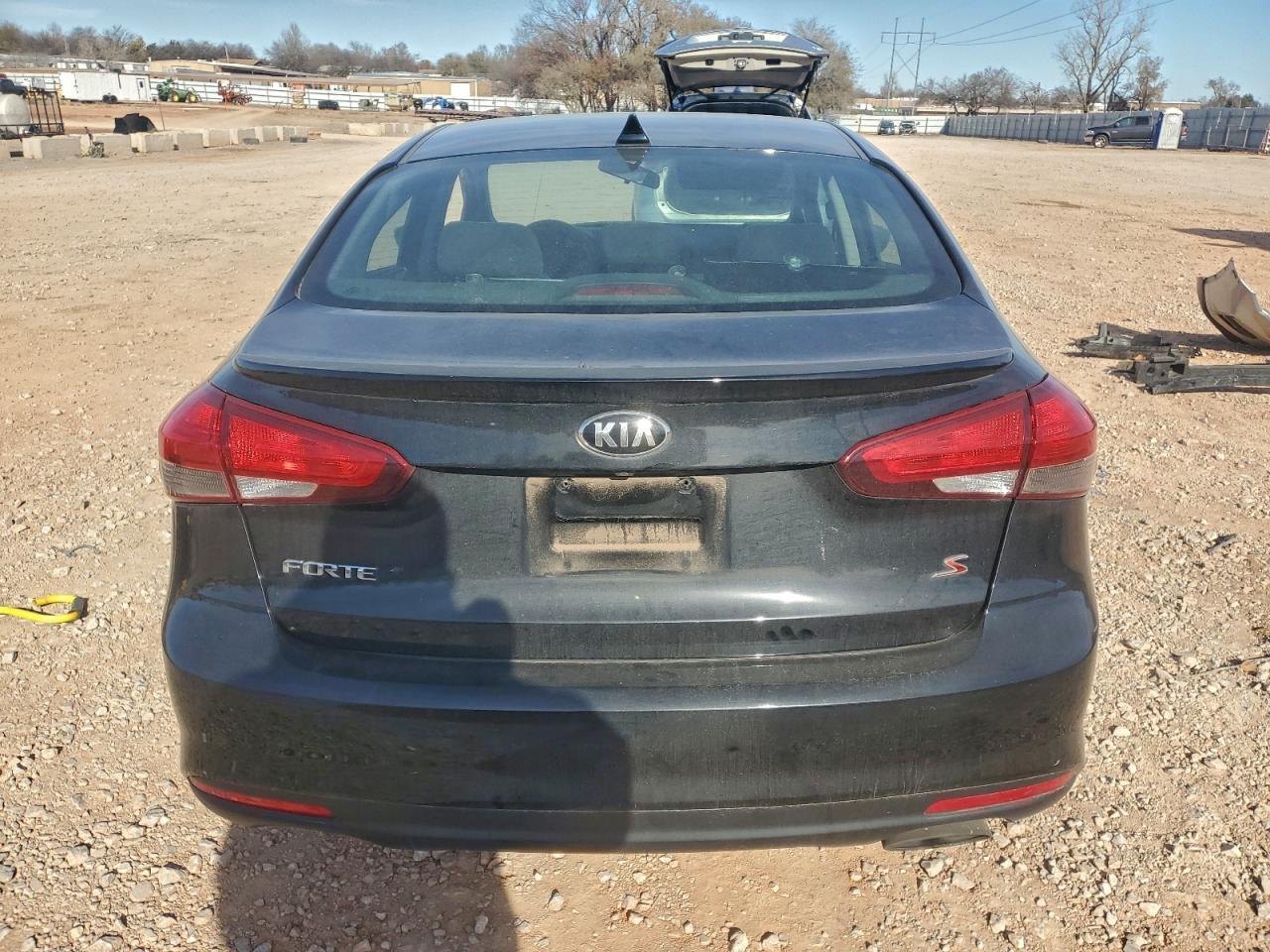 2017 Kia Forte Lx - Image 6