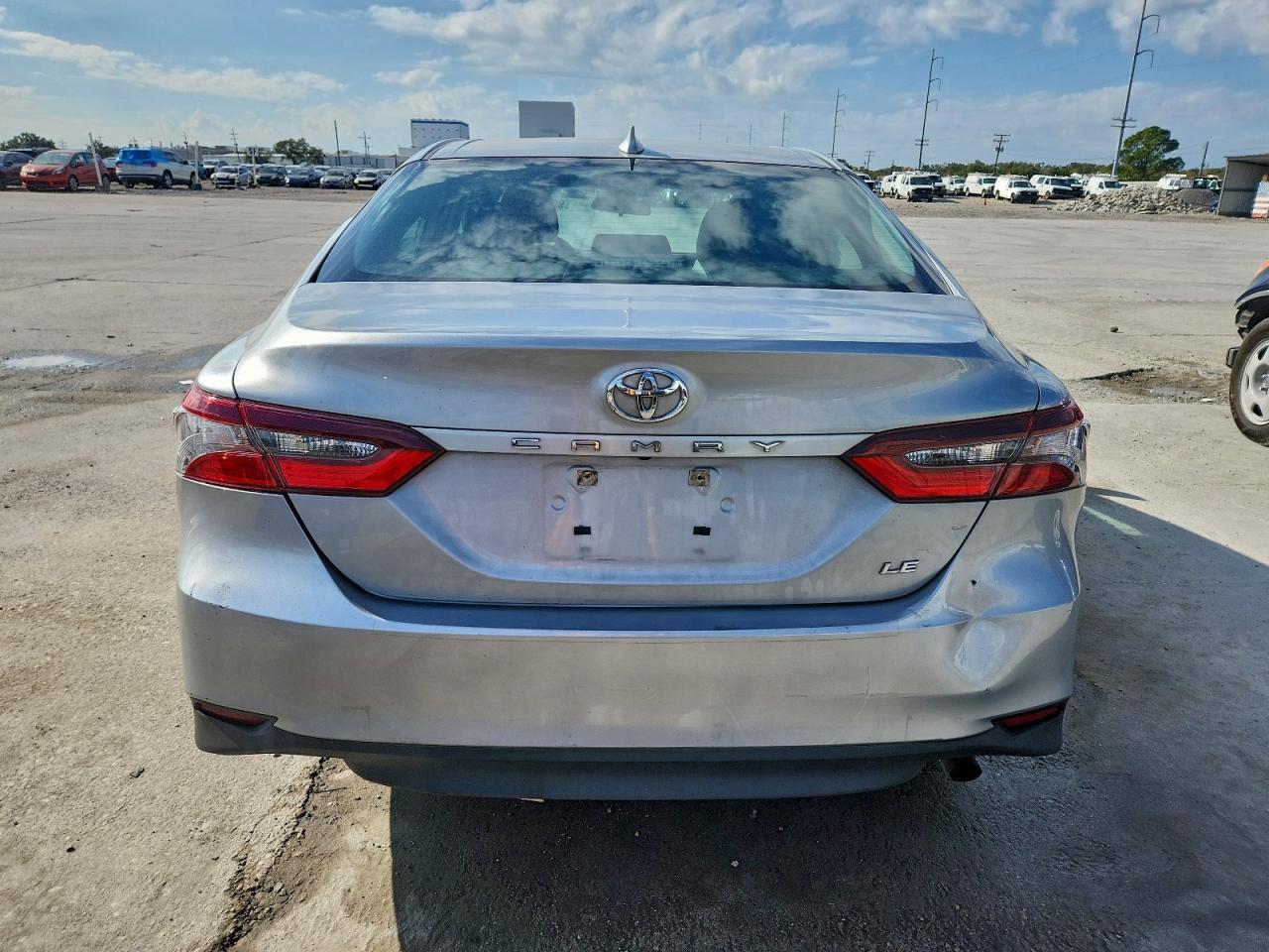 2024 Toyota Camry Le - Фото 6