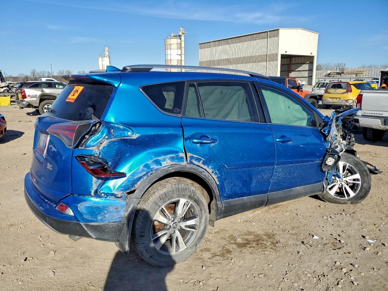 2017 Toyota Rav4 Xle - Image 3